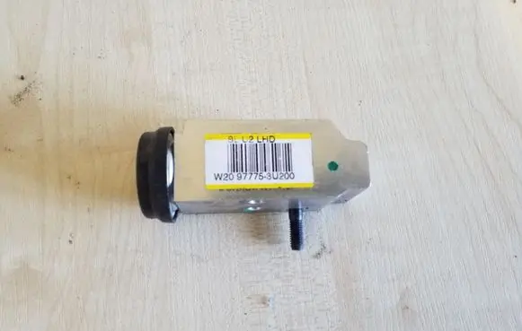 Air conditioning (A/C) expansion valve