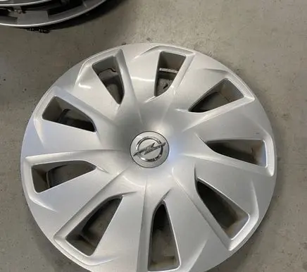 Opel Astra K R15 wheel hub/cap/trim 13409777 GMT3151