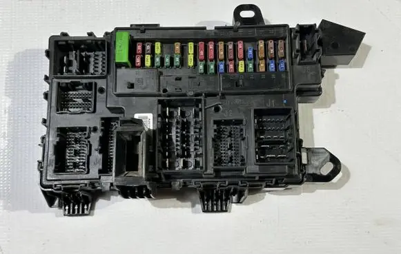 Ford F150 Fuse box set FL3T-15604