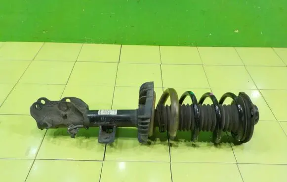 Mercedes-Benz Vito Viano W447 Front shock absorber/damper A4473205338 MCPHERSON