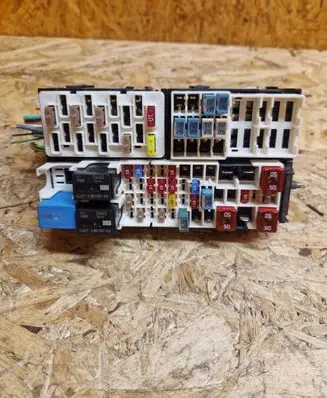 Ford Transit Custom Fuse module MK2T14401TFLD 20220806
