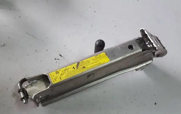 Audi A4 S4 B7 8E 8H Lift Jack 8E0011031N