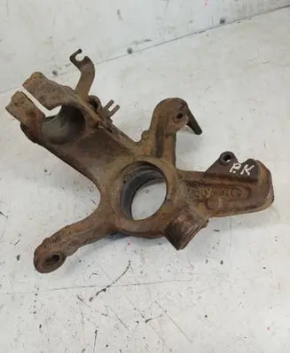 Skoda Fabia Mk1 (6Y) Front wheel hub spindle knuckle 