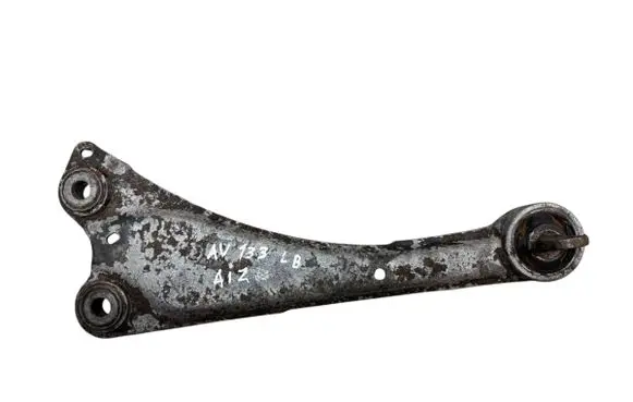 Toyota Avensis T270 Rear control arm 4876005010