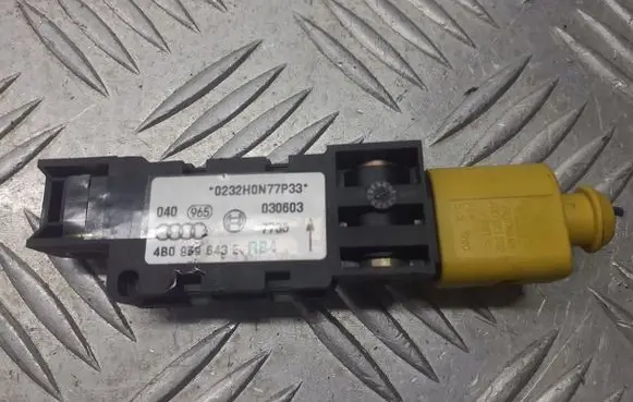 Audi A3 S3 8P Airbag deployment crash/impact sensor 4B0959643E