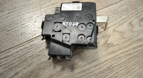 Mercedes-Benz Sprinter W907 W910 Fuse box set A9075406960