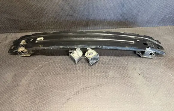 Jaguar XF X250 Front bumper cross member