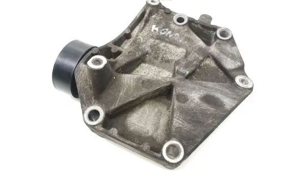 Opel Zafira B A/C compressor mount bracket 55191339 428702815 FGP