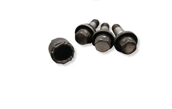 Volvo S60 Anti-theft wheel nuts and lock 