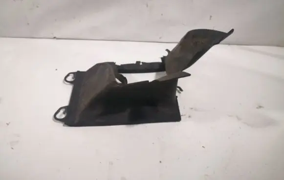 Audi A6 S6 C6 4F Intercooler air channel guide 4F0121333