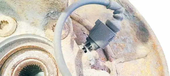Volkswagen Golf V ABS brake wheel speed sensor