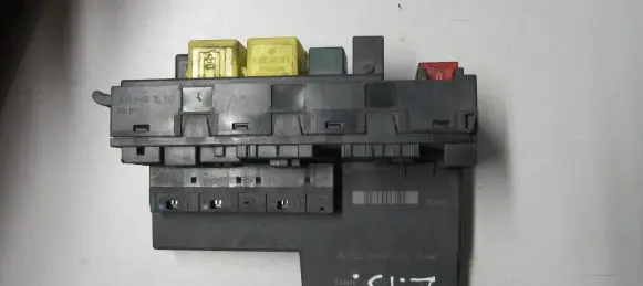 Mercedes-Benz E W210 Fuse module 0225455332