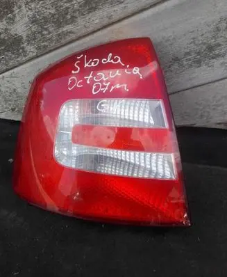 Skoda Octavia Mk2 (1Z) Rear/tail lights 1Z5945095A 1Z5945111A