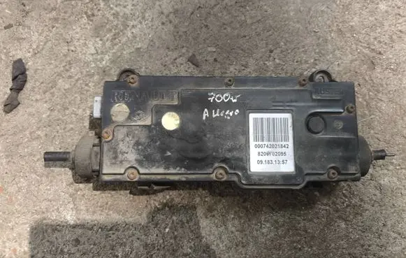 Renault Scenic II - Grand scenic II Hand brake/parking brake motor 8200702095 000742021842 091831357