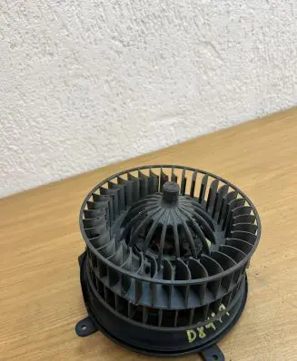 Mercedes-Benz E W210 Air conditioning (A/C) fan (condenser) 2108206210 D8477