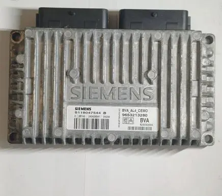 Peugeot 206 CC Gearbox control unit/module 9653213280 S118047544B 8200302005