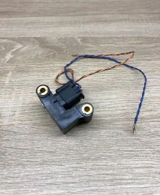 BMW 5 E60 E61 Airbag deployment crash/impact sensor 6977398