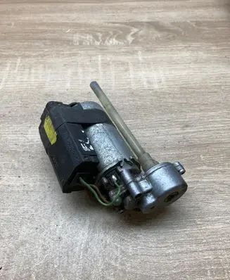 BMW X5 E53 Steering column adjust motor 6903946