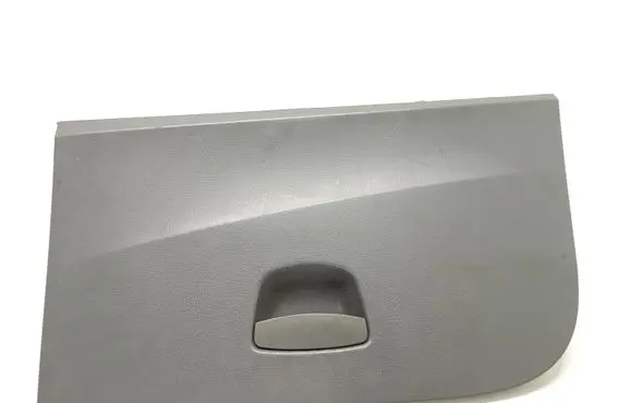 Glove box