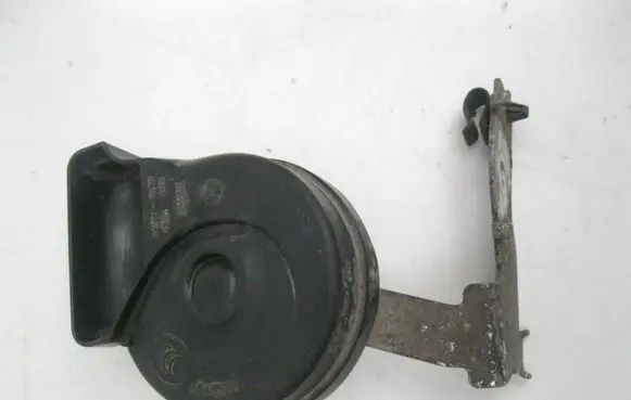 Volkswagen PASSAT B7 Horn signal 7N0951223