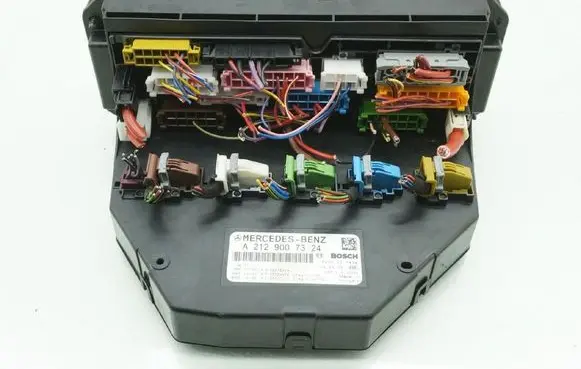 Mercedes-Benz SLK R172 Fuse box set A2129007324