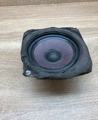 BMW 5 E39 Front door speaker 8352688 4360167