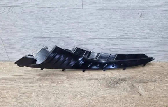 Cupra Born Under headlight/headlamp trim 10E807961