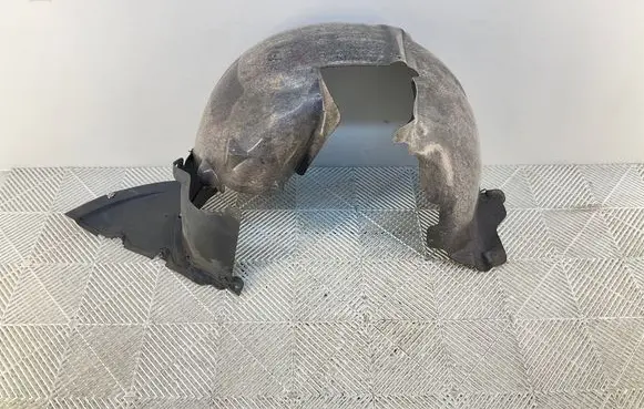 Audi TT TTS Mk2 Front wheel arch liner splash guards 8J0821172B 8J0821192C