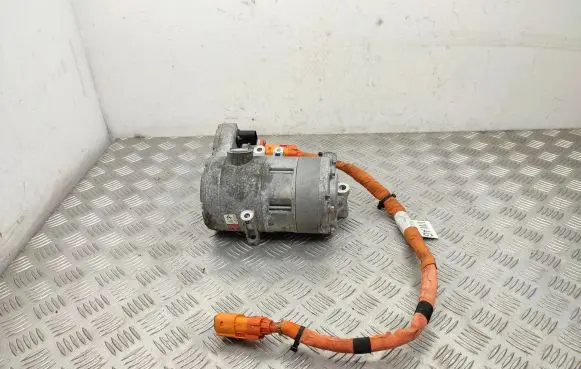 Volkswagen Golf VIII Air conditioning (A/C) compressor (pump) 5WA971449 12E010001G 3GD816803C