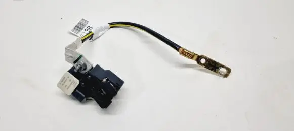 Nissan Qashqai J12 Battery relay fuse 250820499R 240806UM0A
