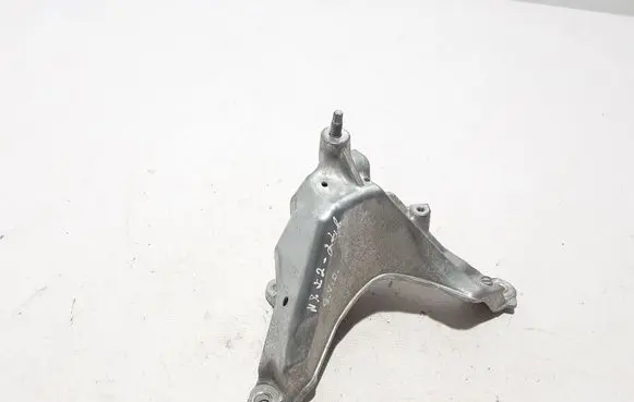 Lexus NX Engine mounting bracket 1231525070