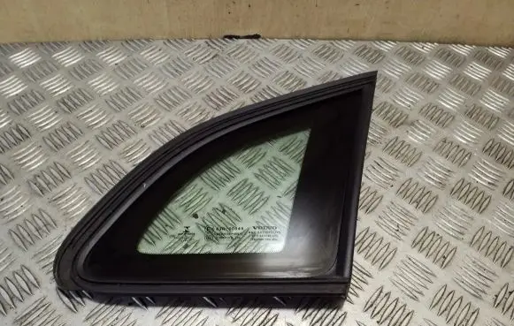 Volvo V40 Rear side window 31386770