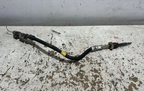 Mercedes-Benz A W177 Exhaust gas temperature sensor A0009058007