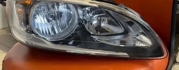 Volvo V60 Headlight/headlamp 31420270 89908930 89907121