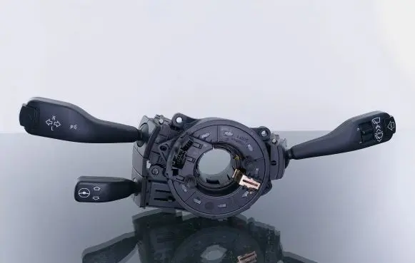 Multifunctional control switch/knob