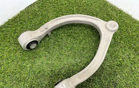 Mercedes-Benz S W221 Front upper control arm/wishbone 