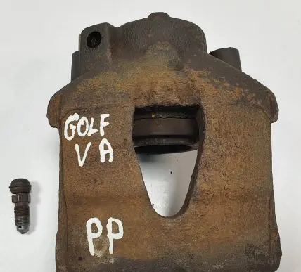Volkswagen Golf V Front brake caliper