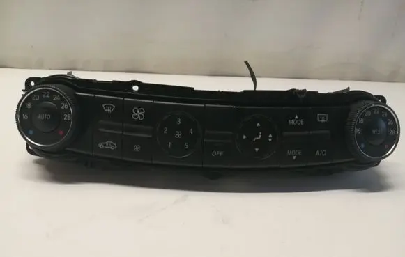 Mercedes-Benz E W211 Climate control unit 2118300490 00031606 HW4104