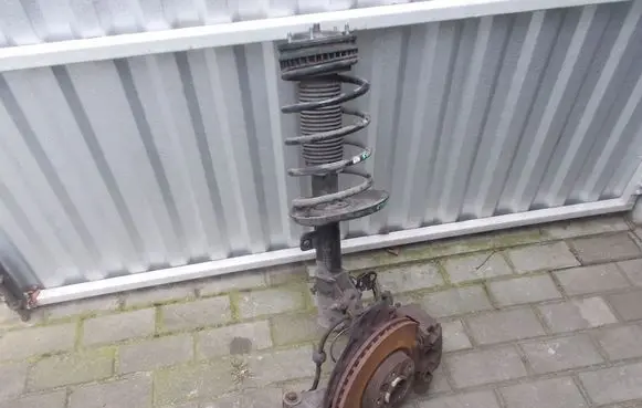 Peugeot 508 Front wheel hub spindle knuckle ZWROTNICAMCPERSON