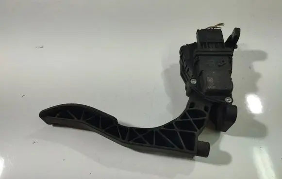Audi A6 S6 C6 4F Accelerator throttle pedal 4F1721523B