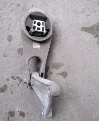 Opel Insignia B Gearbox mount 22937343