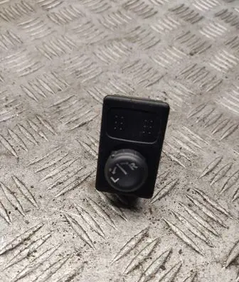 Nissan Primera Wing mirror switch