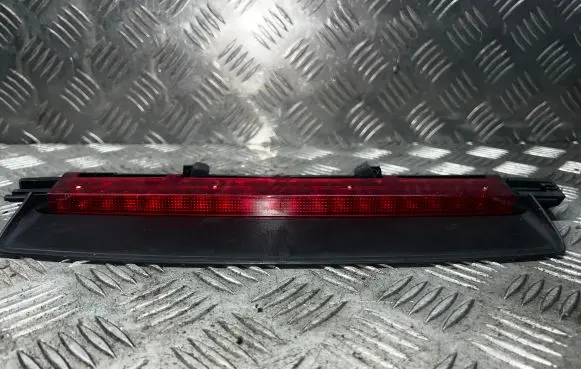 Audi A6 S6 C6 4F Third/center stoplight 4F5945097