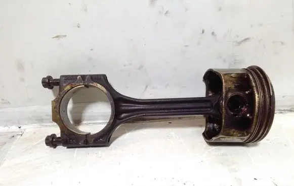 Skoda Roomster (5J) Piston with connecting rod