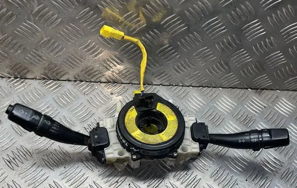 Hyundai Terracan Wiper turn signal indicator stalk/switch 9340039201