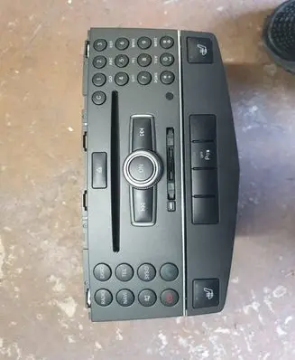 Mercedes-Benz C AMG W204 Radio/CD/DVD/GPS head unit A2049006003