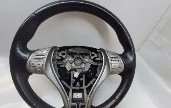 Nissan X-Trail T32 Steering wheel