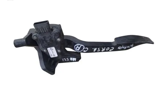 Opel Corsa C Accelerator throttle pedal 9129423