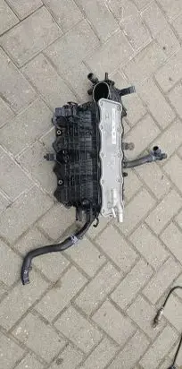 Volkswagen Jetta USA Intake manifold 04E145749 04E129709