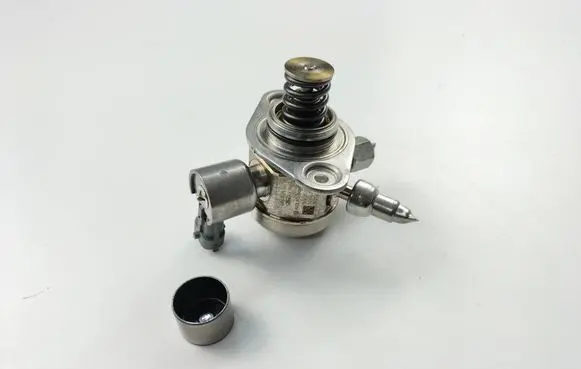 Fuel injection high pressure pump